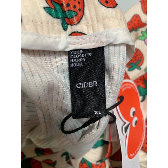 Women’s Cider Strawberry NWT Overall Size XL - Picture 8 of 12